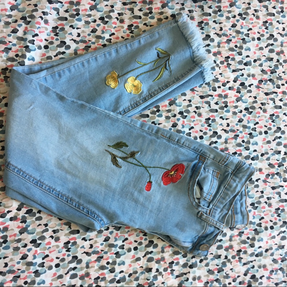 Floral jeans 👖